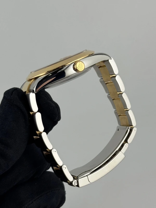 Rolex 41 mm, steel and yellow gold 126303-0011 6