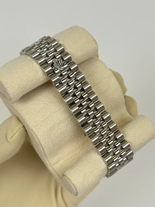 Rolex 31MM STEEL AND WHITE GOLD 278274-0008 4