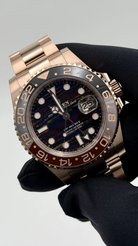Rolex 40 mm, Everose gold 126715CHNR-0002 3