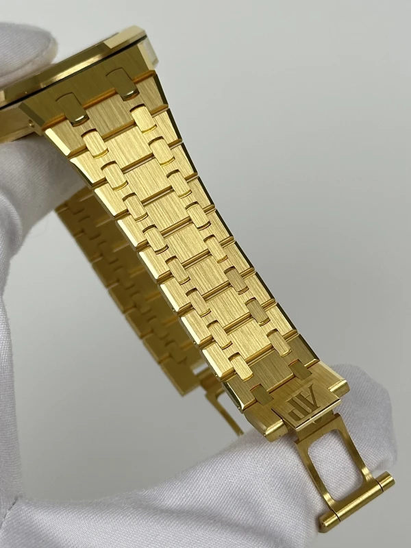 Audemars Piguet Selfwinding 37 mm Special edition  15550BA.OO.1356BA.02 5