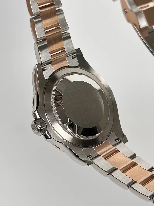 Rolex 40 MM, OYSTERSTEEL AND EVEROSE GOL 126621-0001 8