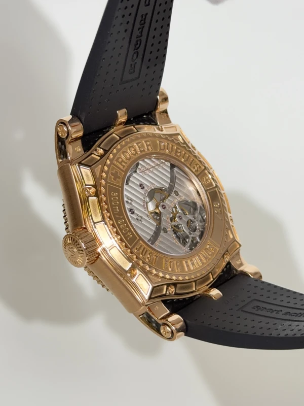 Roger Dubuis SE48 029 53 7