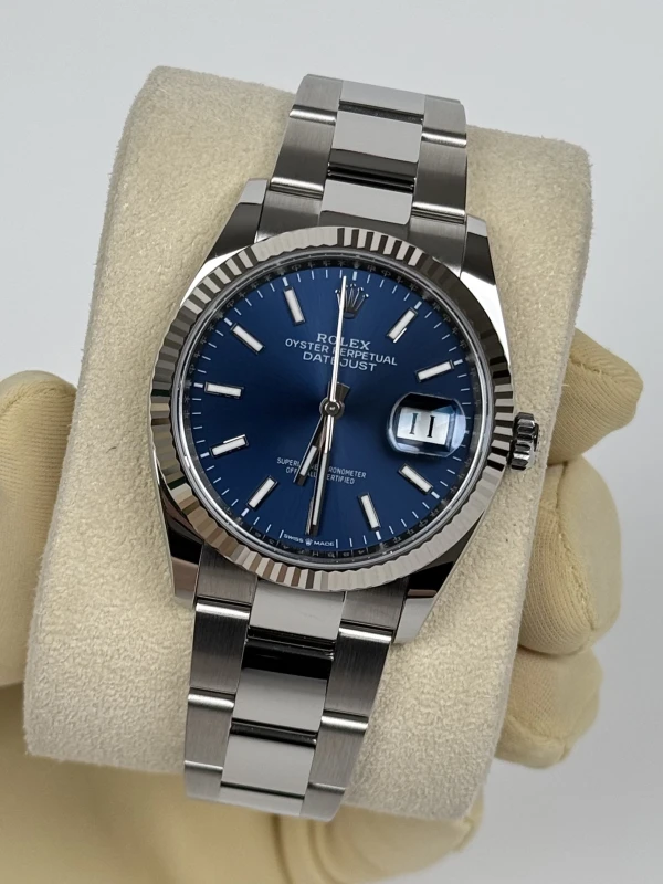 Rolex 36 mm, Oystersteel and white gold 126234-0018 4