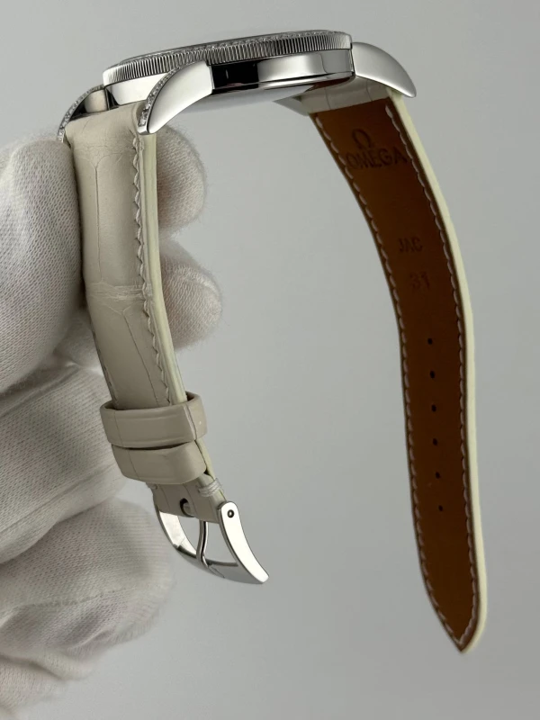 Omega N° 1 "Pilots 1938" Aquarella Diamonds 5775.71.56 7