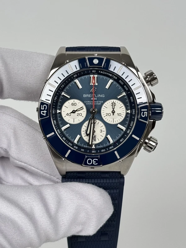 Breitling B01 44 AB0136161C1S1 2