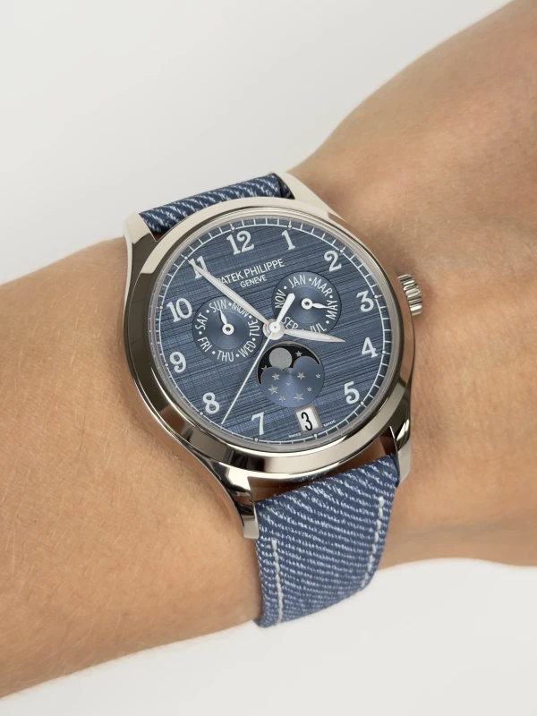 Patek Philippe 4946G-001 7