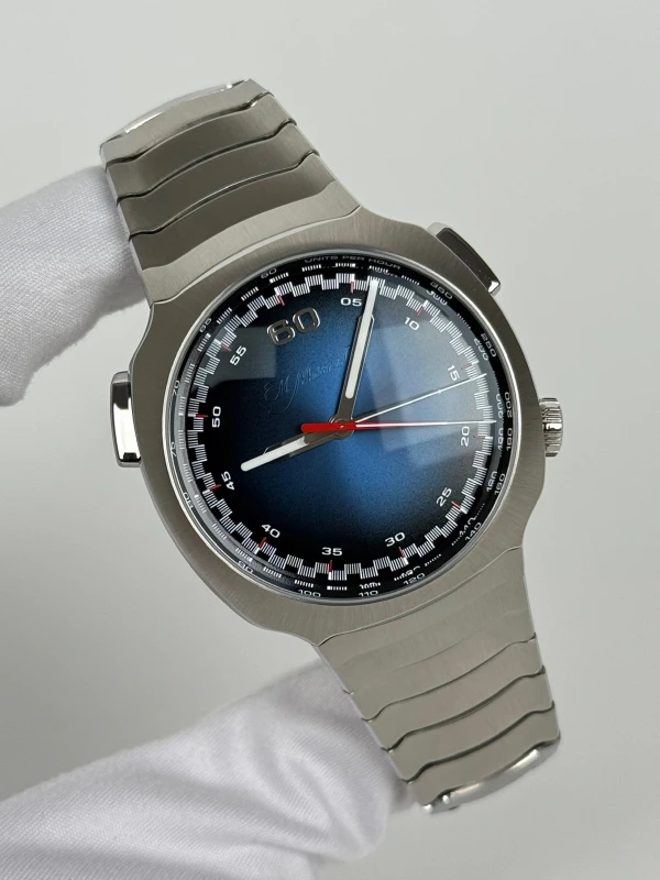 H. Moser & Cie Streamliner Flyback Chronograph 6907-1200 2