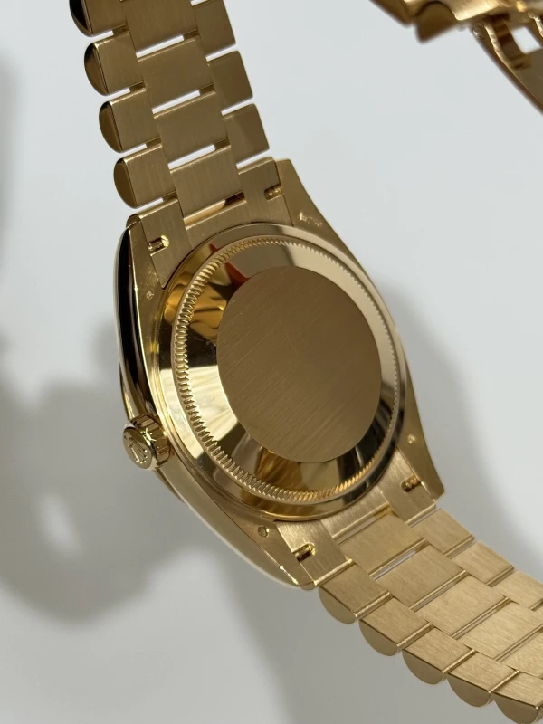 Rolex 36mm Yellow Gold 128238 puzzle 6