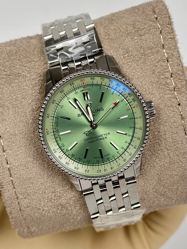 Breitling Automatic 35 A17395361L1A1 3