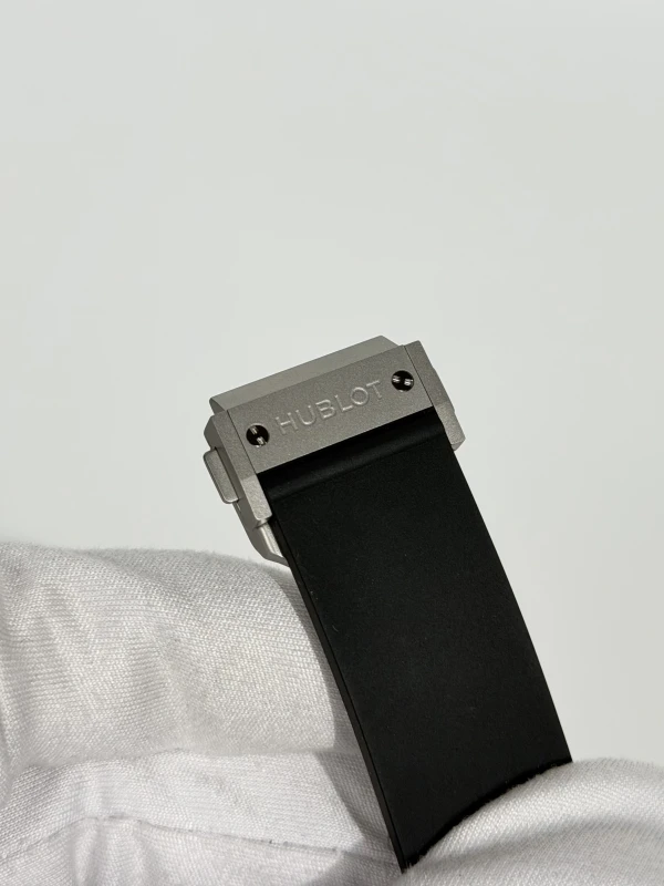 Hublot Chronograph Orlinski Titanium 549.NI.1270.RX.ORL23 5