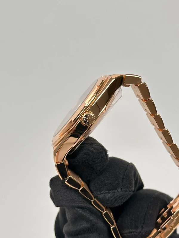 Vacheron Constantin SELF-WINDING 4520V/210R-B967 5