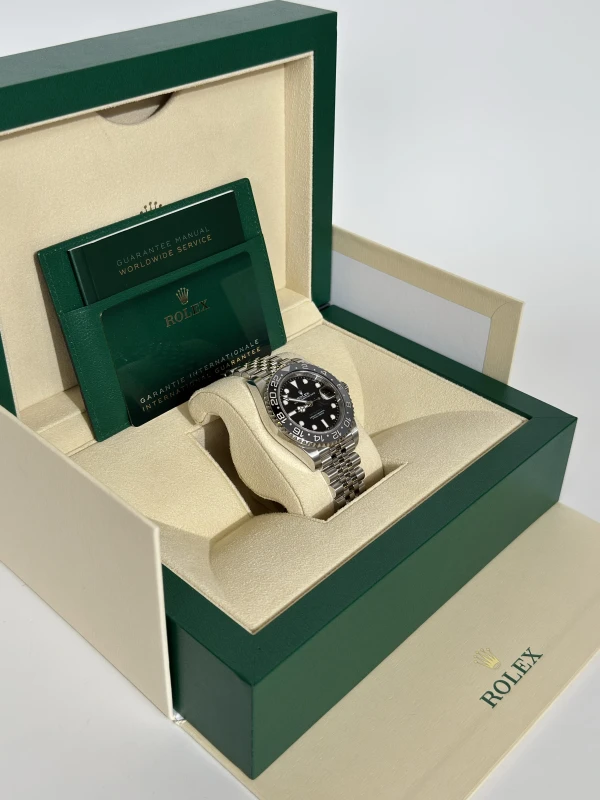 Rolex 126710GRNR-0003 5