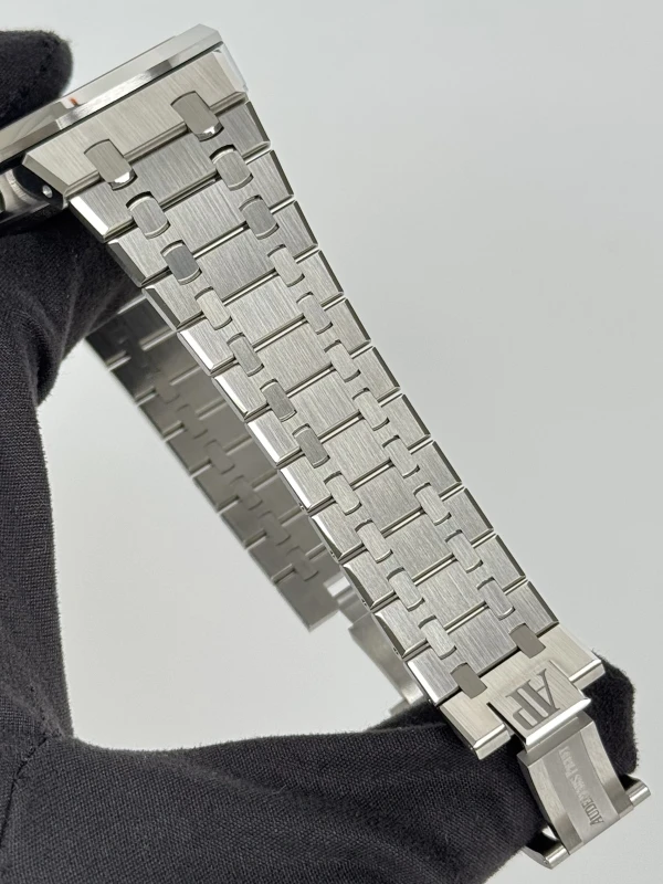 Audemars Piguet Selfwinding Chronograph 41 mm 26240ST.OO.1320ST.08 6