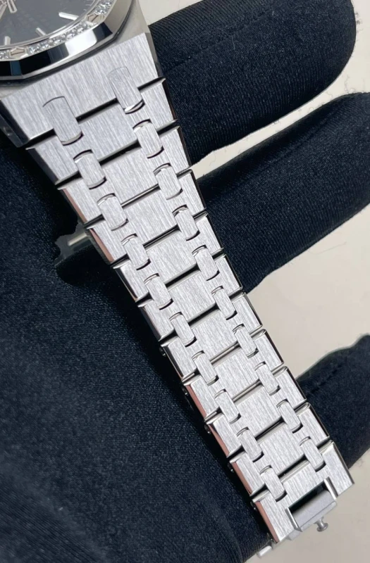 Audemars Piguet Selfwinding 37 mm 15551ST.ZZ.1356ST.05 7