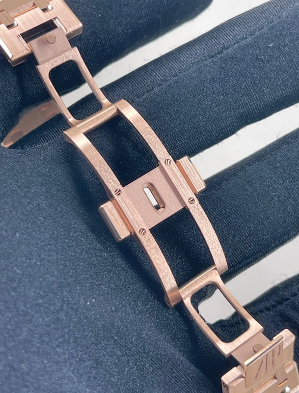 Audemars Piguet 77450OR.OO.1361OR.01 6