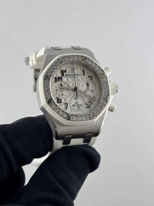 Audemars Piguet Offshore Chronograph 26048SK.ZZ.D010CA.01 8