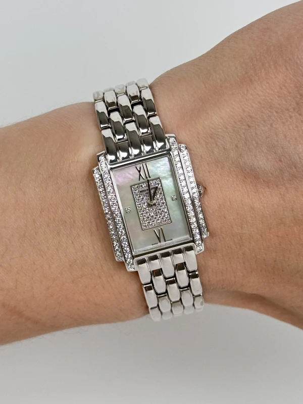 Patek Philippe Quartz White Gold & Diamonds 4825/120G 8