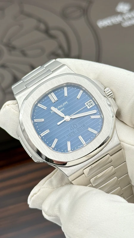 Patek Philippe 5711/1P 40th Anniversary 3