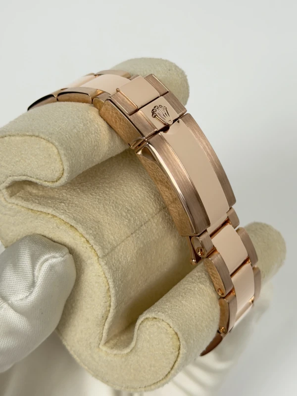 Rolex Cosmograph 40mm Everose Gold 116505-0010 4