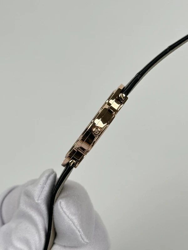 Van Cleef &amp; Arpels VCARO30100 7