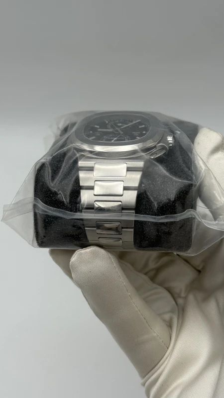 Patek Philippe TRAVEL TIME CHRONOGRAPH  5990/1A-001 4