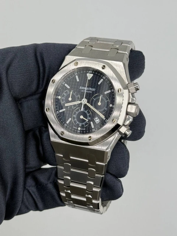 Audemars Piguet Chronograph 39 mm 26300ST.OO.1110ST.03 9
