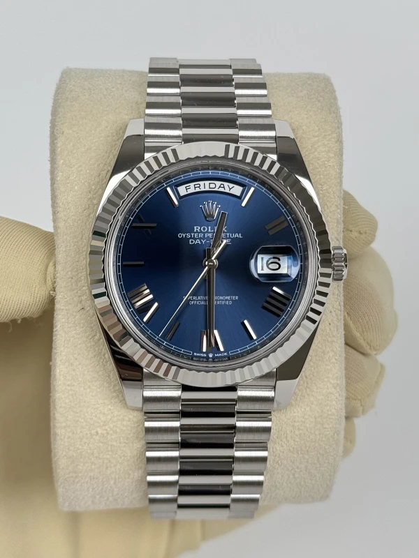 Rolex Day-Date 40 mm Platinum 228236-0024 2