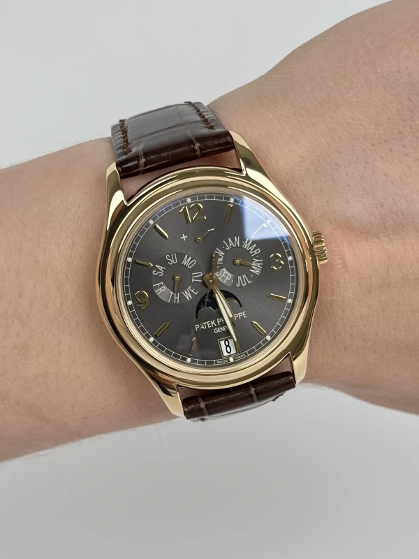 Patek Philippe 5146 5146J-010 9
