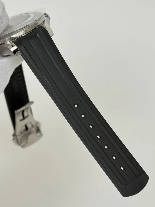 Omega DIVER 300M 210.32.42.20.06.002 5