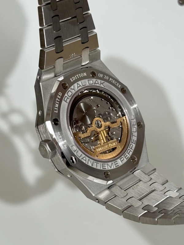 Audemars Piguet Royal Oak Perpetual Calendar 26607BC.OO.1220BC.02 7