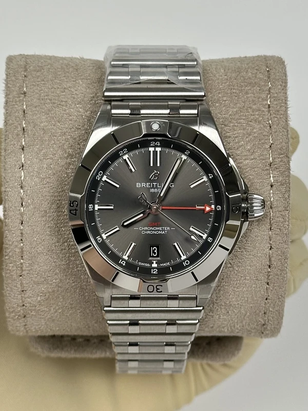 Breitling AUTOMATIC GMT 40 A32398101M1A1 2