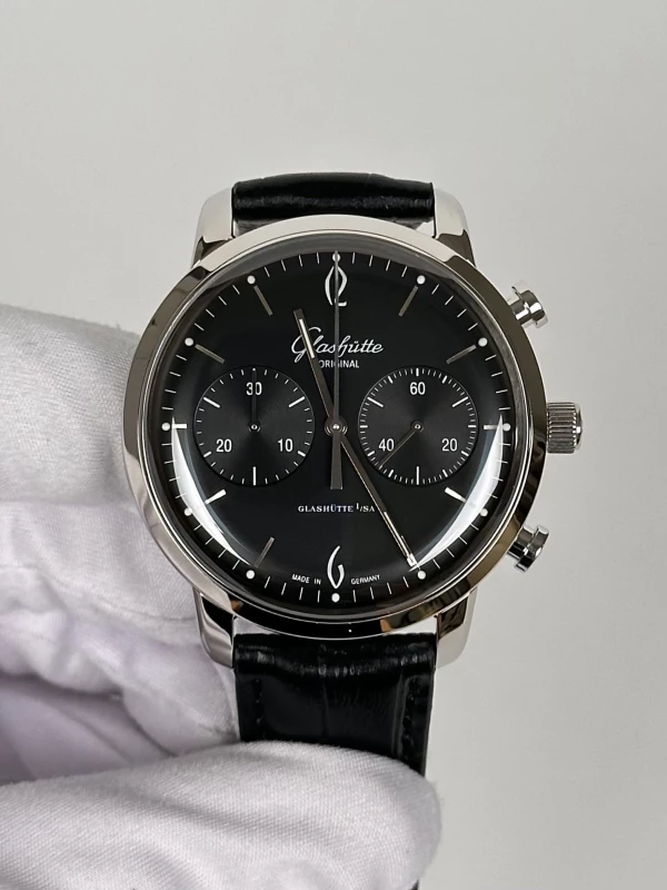 Glashutte Original Vintage Sixties Chronograph 39-34-02-22-04 2