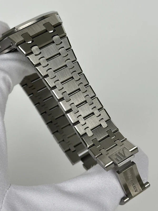 Audemars Piguet Perpetual Calendar 26615TI.OO.1220TI.01 5