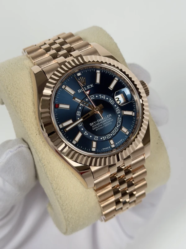 Rolex 42mm Everose Gold 336935-0005 3