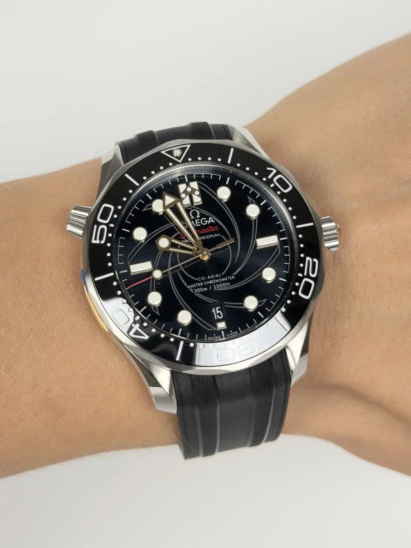 Omega Seamaster Diver 300M On Her Majesty’s Secret Service 50th Anniversary 210.22.42.20.01.004 210.22.42.20.01.004 6