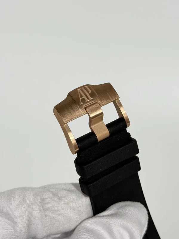 Audemars Piguet Offshore Chronograph 44mm 26401RO.OO.A002CA.02 6