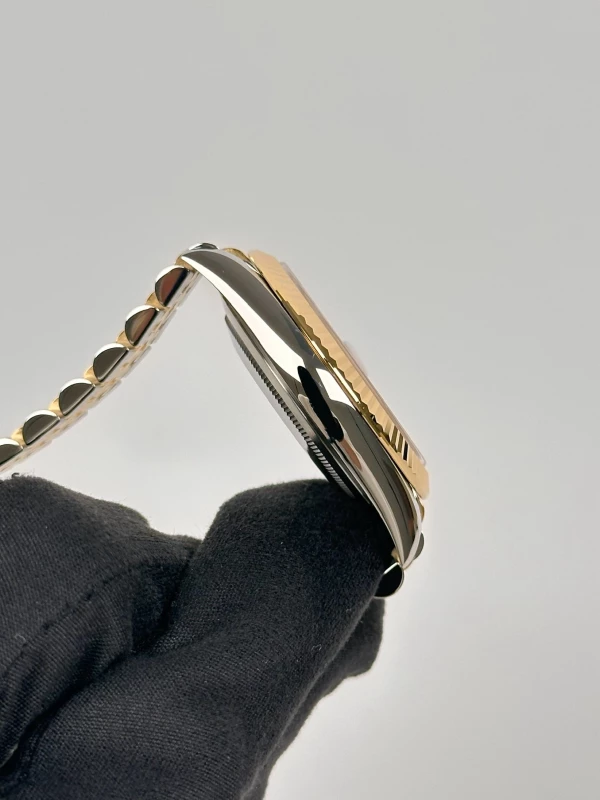 Rolex 41mm Steel and Yellow Gold 126333-0016 3