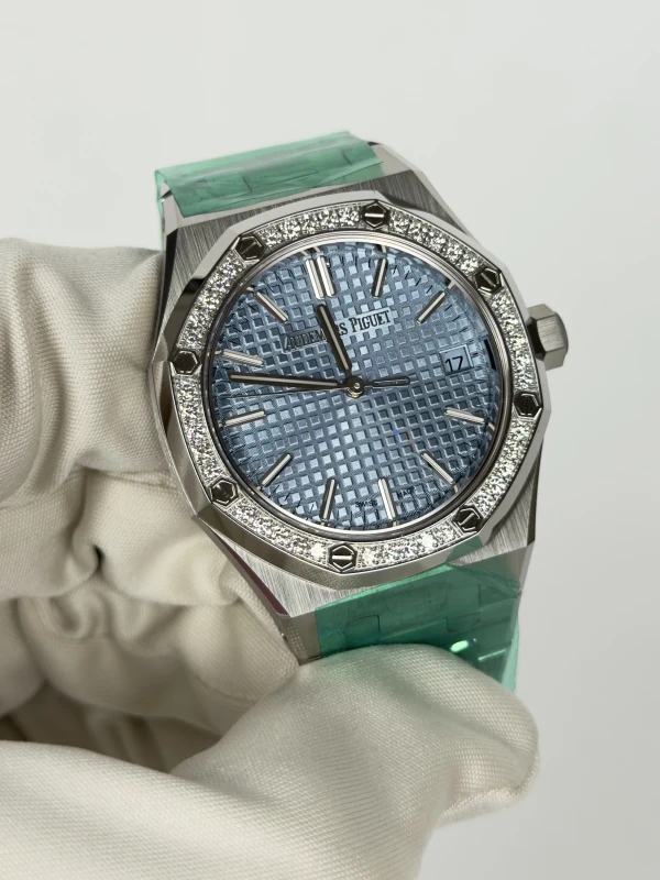 Audemars Piguet Royal Oak Selfwinding "50th Anniversary" 37 mm 15551ST.ZZ.1356ST.01 3