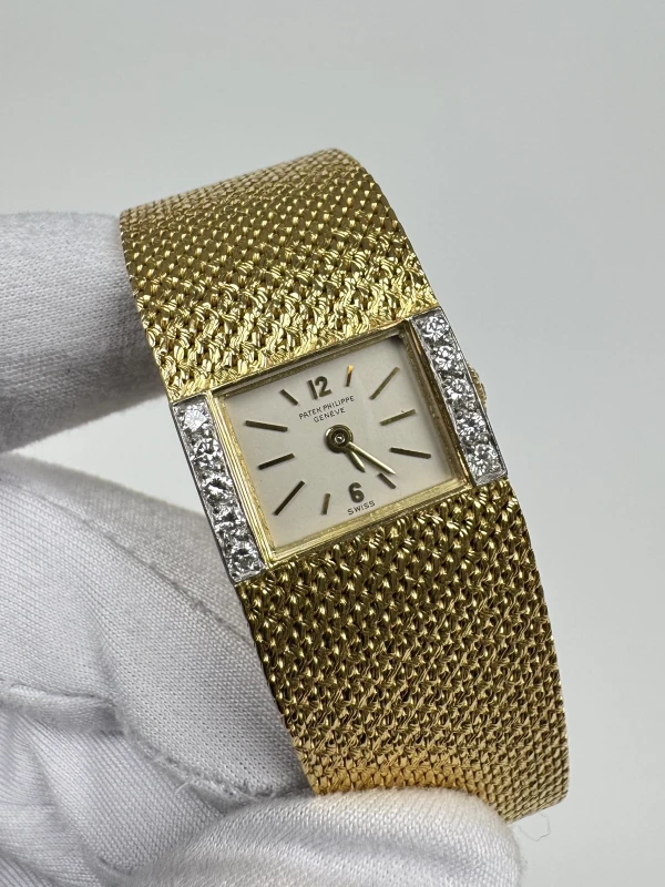 Patek Philippe Yellow Gold Diamond Bezel Vintage Ladies Watch 3319/1 3