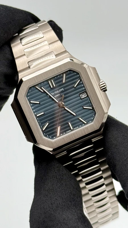 Patek Philippe 7128/1G-001 2