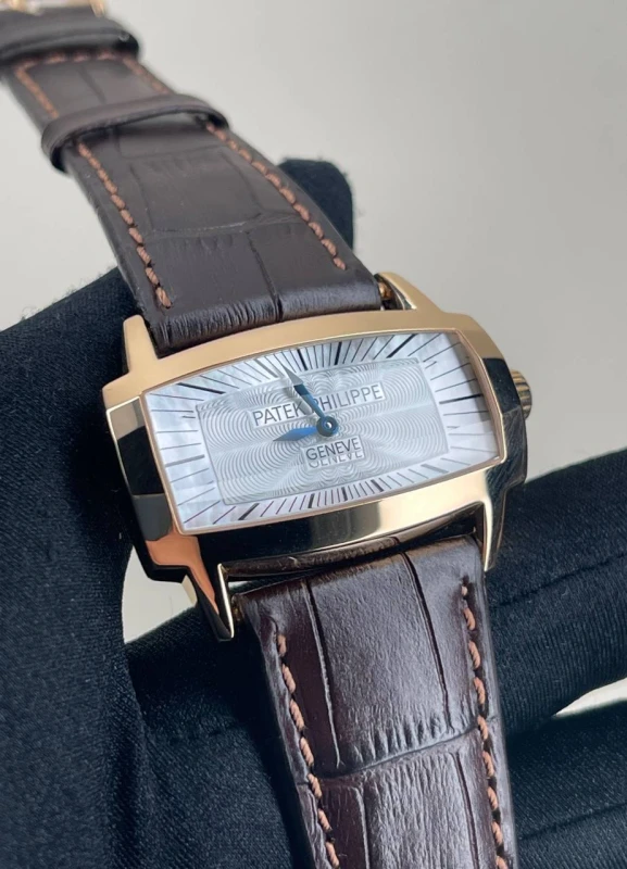 Patek Philippe 11032004 3