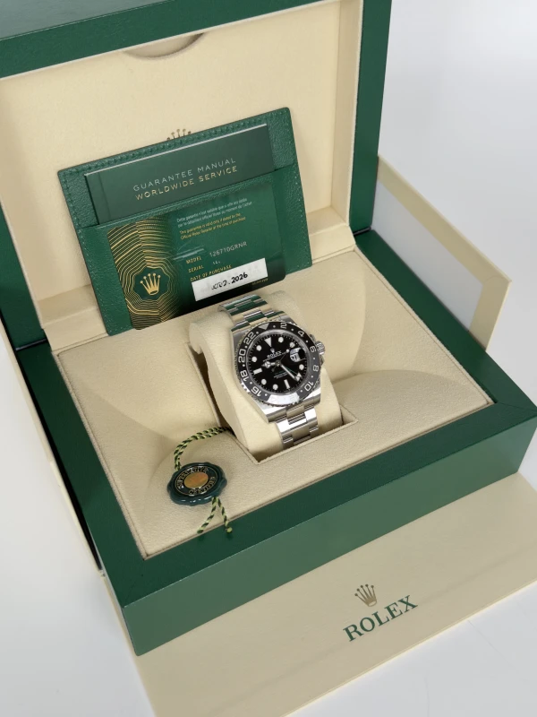 Rolex 126710GRNR-0004 5