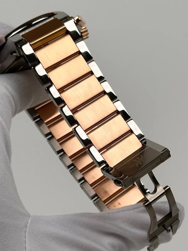 Hublot Chronograph Titanium King Gold Bracelet 520.NO.1180.NO изображение - 9