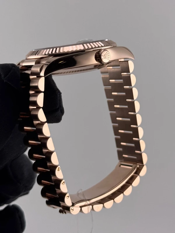 Rolex 40 mm Everose Gold 228235-0025 8