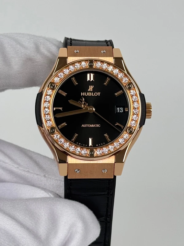 Hublot King Gold Diamonds 565.OX.1480.LR.1204 2