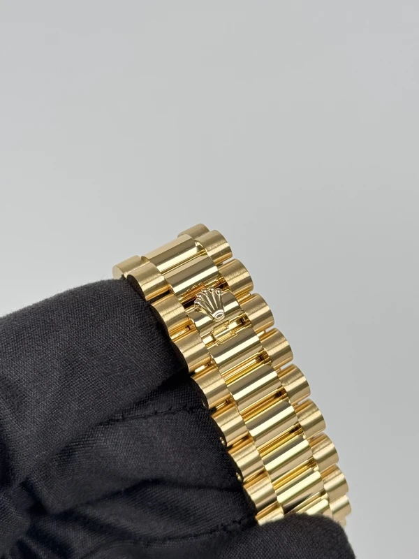 Rolex 36mm Yellow Gold 118238-83208 7