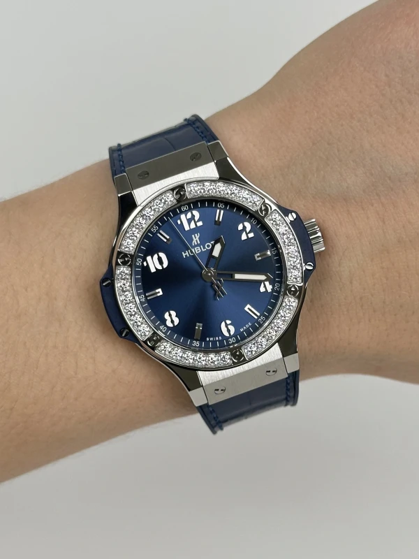 Hublot Bang Steel Blue Diamonds 38mm 361.SX.7170.LR.1204 9
