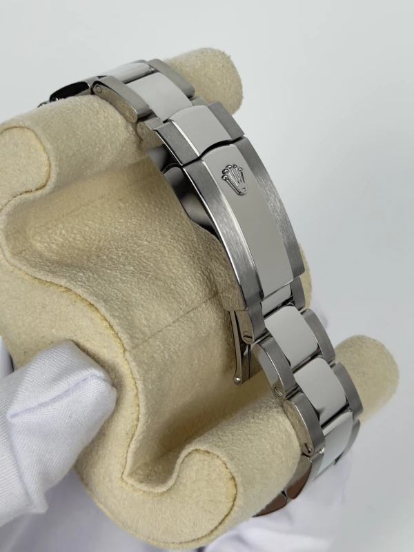 Rolex Mickey Mouse 126300 TUN 4