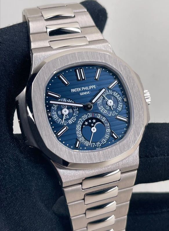 Patek Philippe 5740 5740/1G-001 3