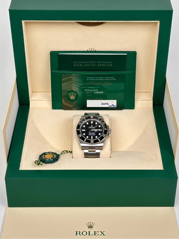 Rolex 41 mm Steel 124060-0001 5